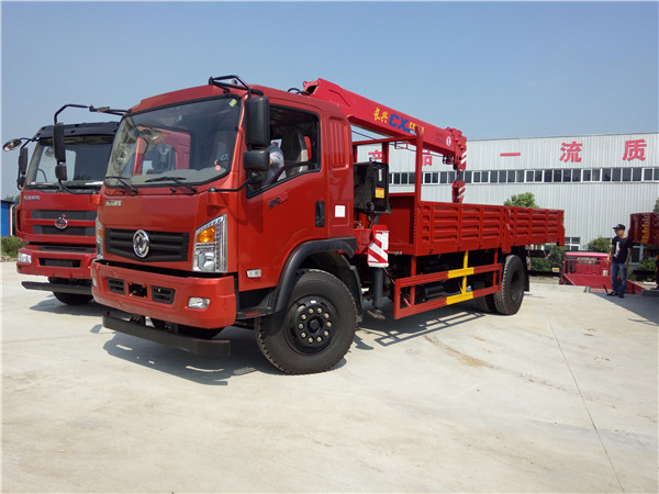 國五東風玉虎6.3噸隨車吊