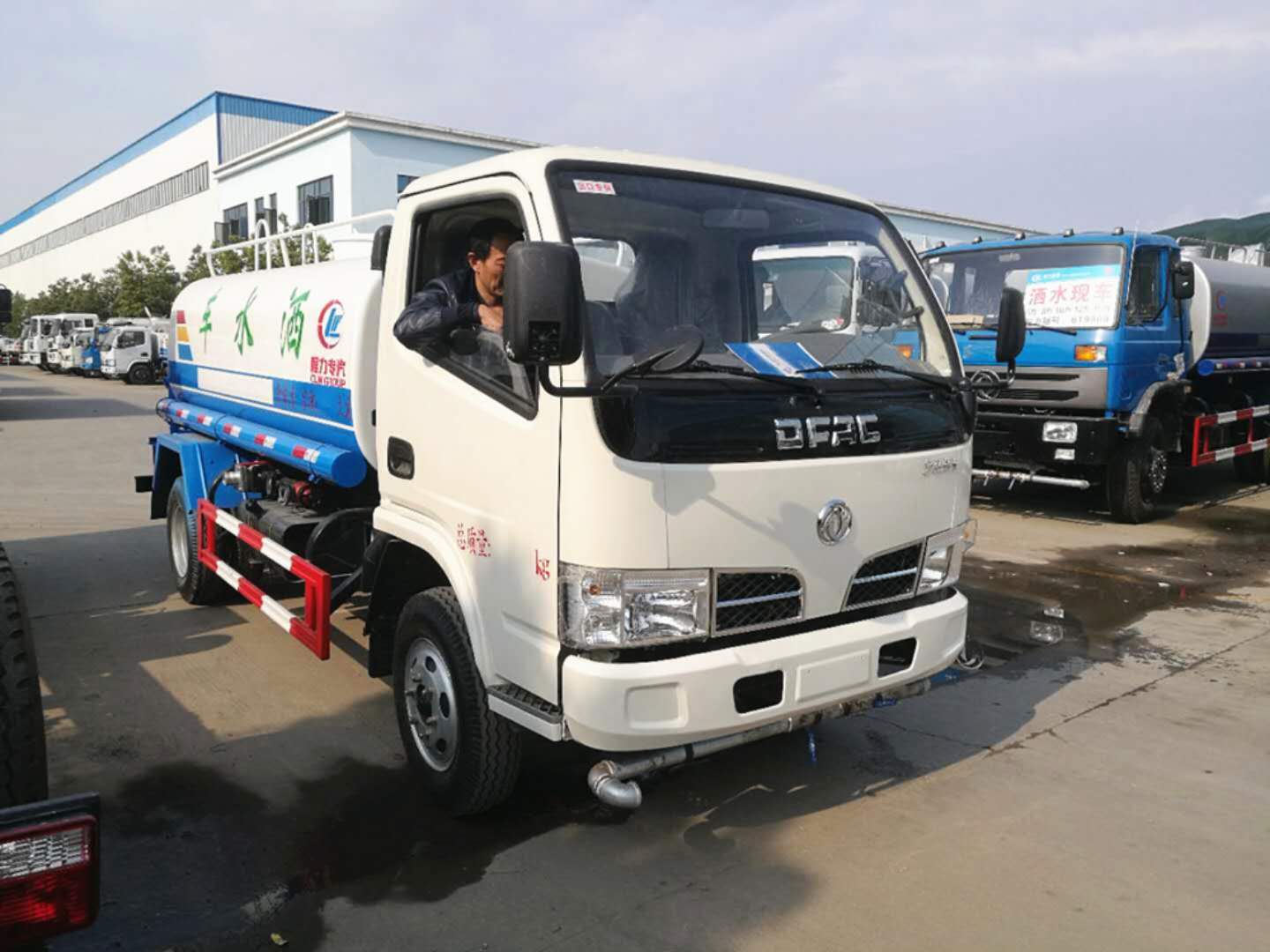 東風福瑞卡灑水車 東風福瑞卡灑水車