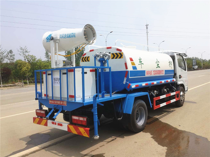 東風(fēng)多利卡藍牌霧炮車 東風(fēng)多利卡藍牌霧炮車