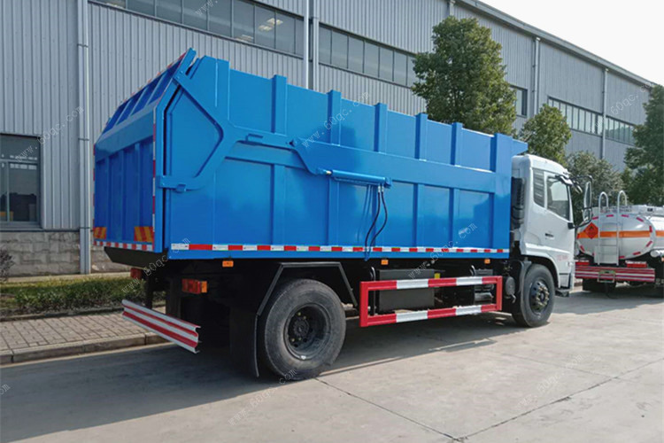 國五東風(fēng)新款壓縮對接式垃圾車