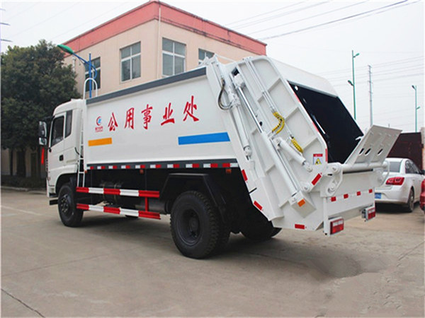 國五東風(fēng)D913或153壓縮式垃圾車