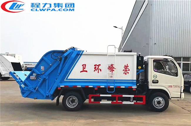 東風(fēng)銳鈴5方壓縮式垃圾車