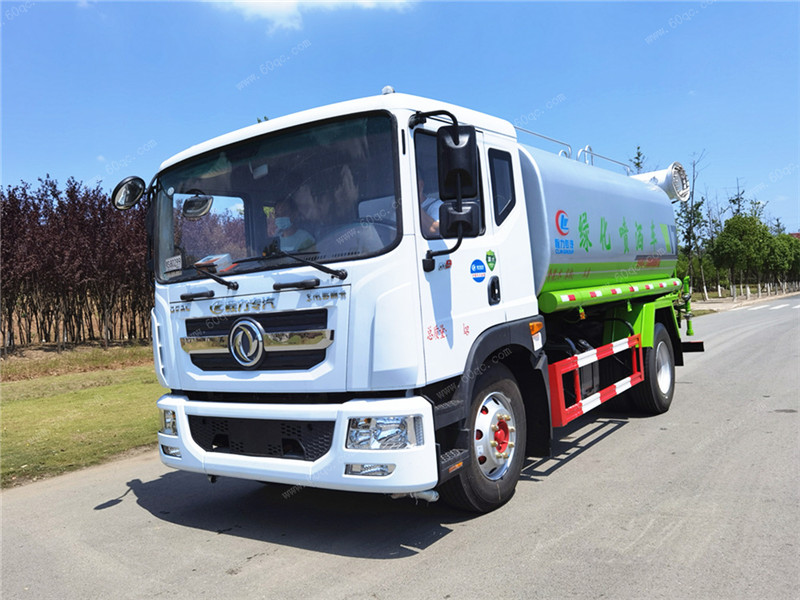 東風多利卡D9霧炮車