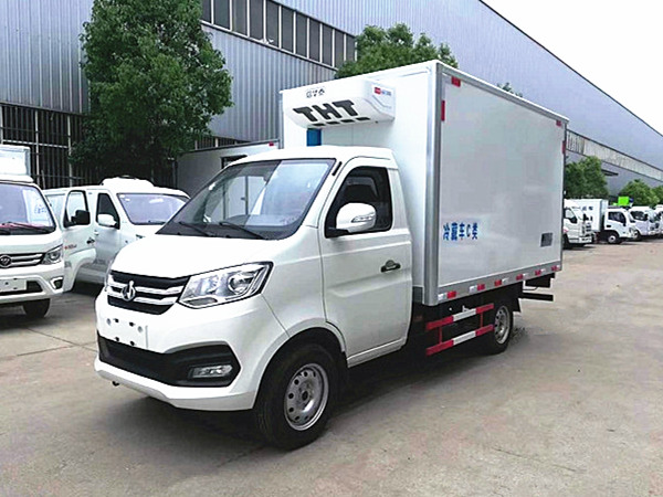 長安國六冷藏車